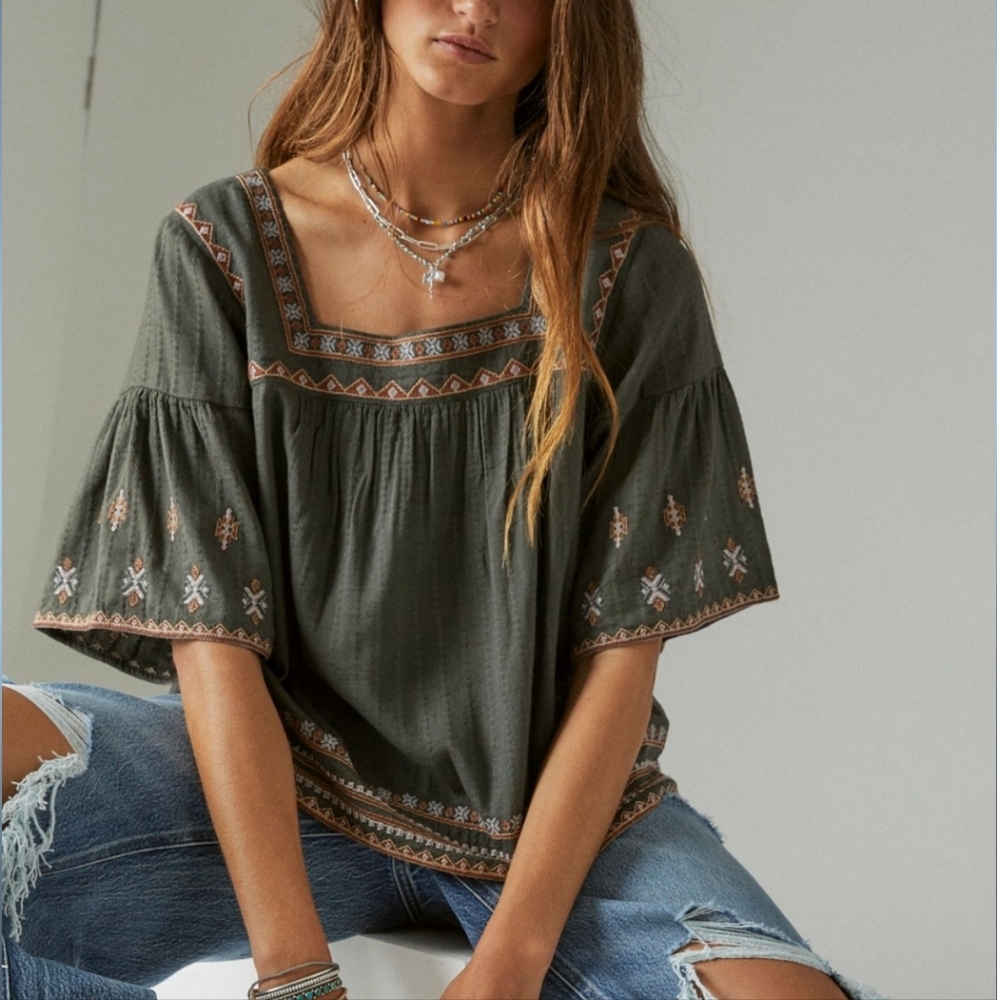 Lucky Brand Gray Brown Embroidered Short Sleeve Square Neck Boho Blouse Top